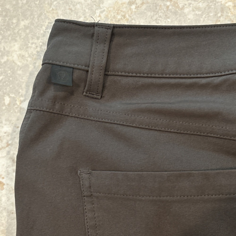 Lululemon ABC Pant Men 34x29 Green Relaxed Fit Chino Business Warpstreme Stretch